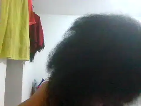 Snapshot of Aishamara chatting on February 14, 8:10 am Aishamara online show from February 14, 8:10 am