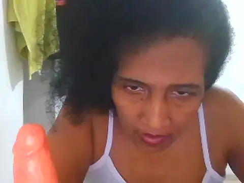 Snapshot of Aishamara chatting on February 25, 6:58 am Aishamara online show from February 25, 6:58 am