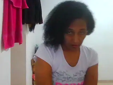 Snapshot of Aishamara chatting on March 15, 6:43 pm Aishamara online show from March 15, 6:43 pm