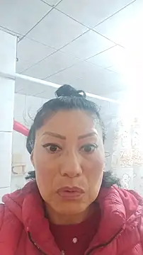 LaInsaciableIntensa online show from November 11, 8:31 pm