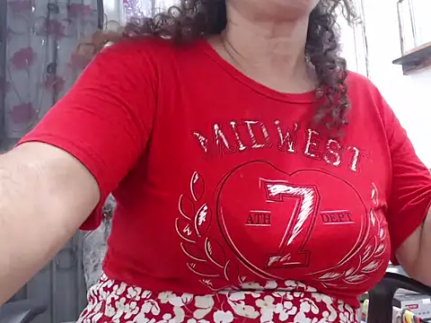 heyline milf online show from December 27, 11:10 pm