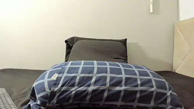 Snapshot of ferb_blacwood chatting on March 15, 7:03 am ferb blacwood online show from March 15, 7:03 am