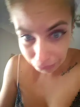 Keli Jessi online show from October 14, 6:20 pm