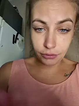 Keli Jessi online show from October 19, 6:19 pm