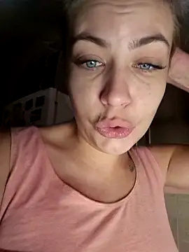 Keli Jessi online show from December 15, 1:04 pm