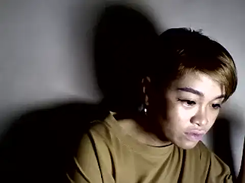 Snapshot of pinay4uwithagoodheart chatting on January 11, 2:04 pm pinay4uwithagoodheart online show from January 11, 2:04 pm