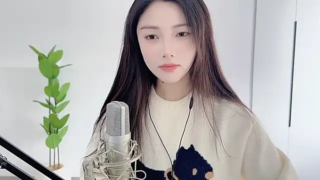 Snapshot of HaagenDazs_ chatting on February 21, 5:35 am HaagenDazs online show from February 21, 5:35 am