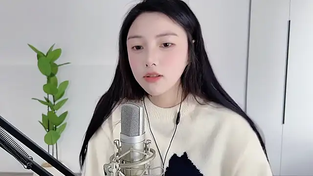 Snapshot of HaagenDazs_ chatting on February 21, 8:40 am HaagenDazs online show from February 21, 8:40 am