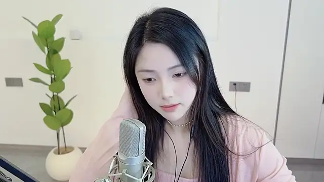 Snapshot of HaagenDazs_ chatting on March 9, 1:04 am HaagenDazs online show from March 9, 1:04 am