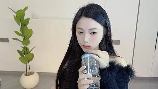 Snapshot of HaagenDazs_ chatting on March 10, 12:51 am HaagenDazs online show from March 10, 12:51 am