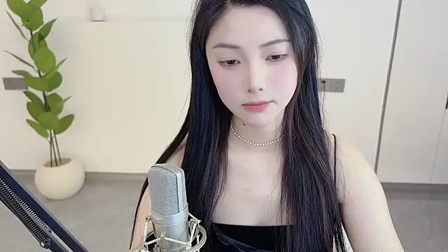 Snapshot of HaagenDazs_ chatting on March 18, 3:42 am HaagenDazs online show from March 18, 3:42 am