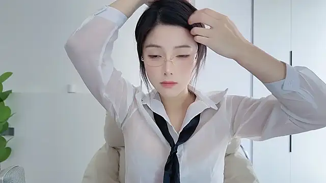 Snapshot of HaagenDazs_ chatting on December 15, 5:12 am HaagenDazs online show from December 15, 5:12 am