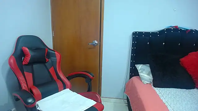 Ursulawhite69 online show from February 14, 12:18 am