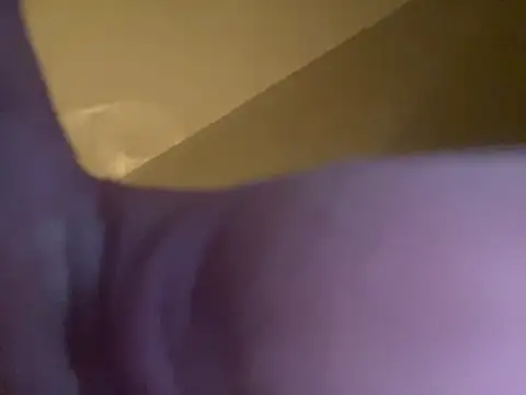 boilinghot123 online show from October 13, 9:37 pm