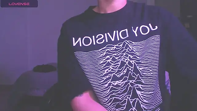 Snapshot of modjo_ chatting on October 24, 7:16 am modjo online show from October 24, 7:16 am