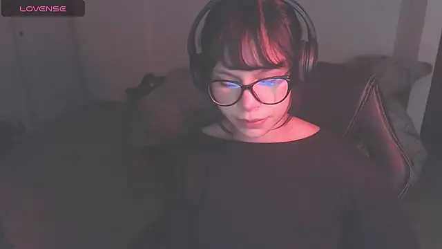 Snapshot of modjo_ chatting on November 10, 4:22 am modjo online show from November 10, 4:22 am