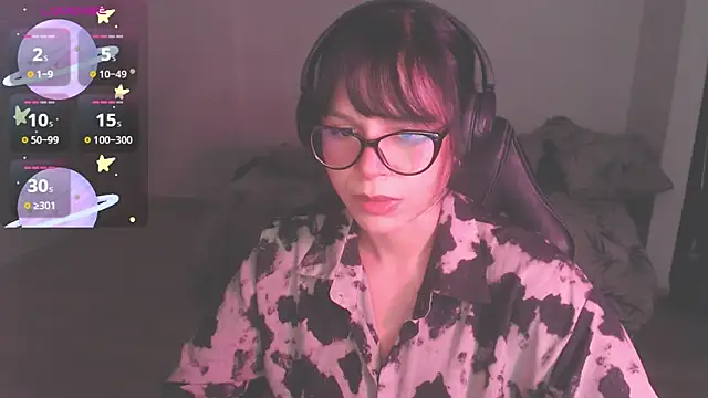 Snapshot of modjo_ chatting on November 17, 4:07 am modjo online show from November 17, 4:07 am