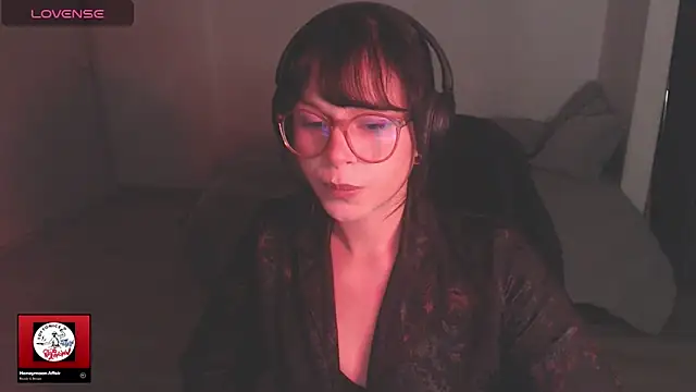 Snapshot of modjo_ chatting on January 12, 4:07 am modjo online show from January 12, 4:07 am