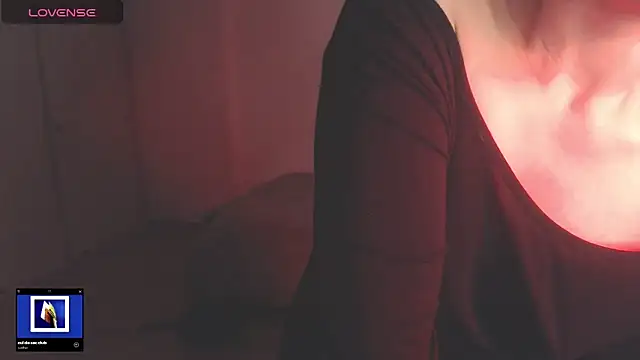 Snapshot of modjo_ chatting on January 18, 5:11 am modjo online show from January 18, 5:11 am