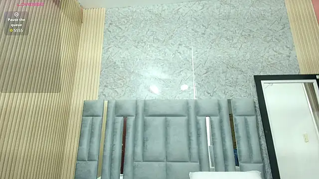 veronicaroose  online show from February 9, 12:42 pm