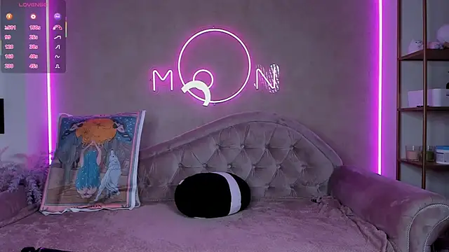 lika lil online show from October 19, 6:58 am