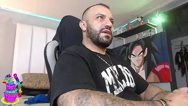 Snapshot of bardock_1 chatting on January 11, 1:37 am bardock 1 online show from January 11, 1:37 am