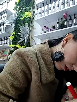 LunaZambrano online show from February 16, 7:05 pm