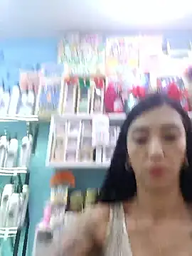 LunaZambrano online show from January 17, 5:49 pm