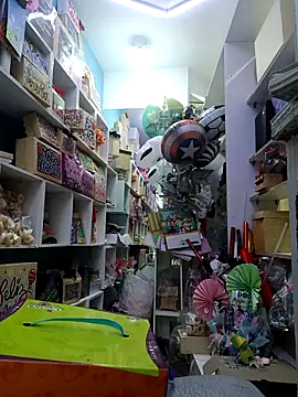LunaZambrano online show from May 10, 4:56 pm
