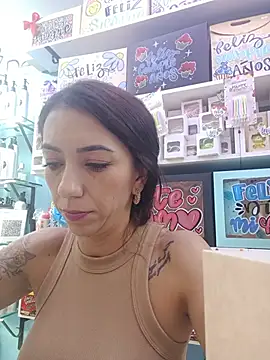 LunaZambrano online show from June 27, 7:08 pm