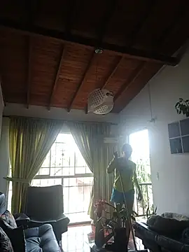 LunaZambrano online show from July 17, 1:51 pm