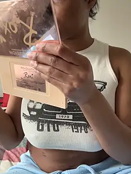 CandyLuxxxx online show from January 6, 6:41 pm