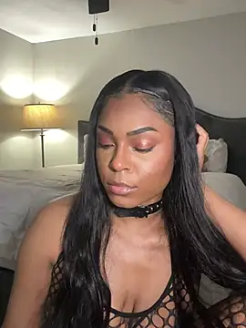 CandyLuxxxx online show from February 2, 11:08 am