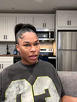 CandyLuxxxx online show from September 13, 4:23 am