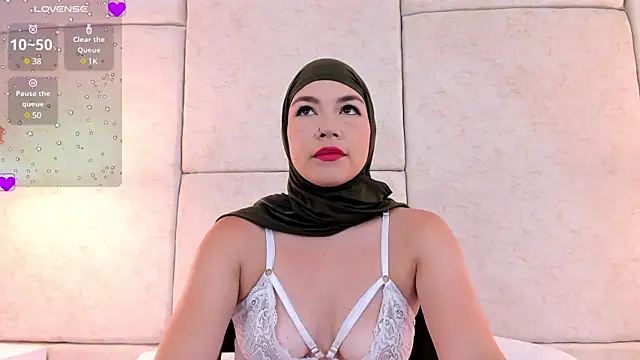 aisha vs online show from March 14, 3:14 pm