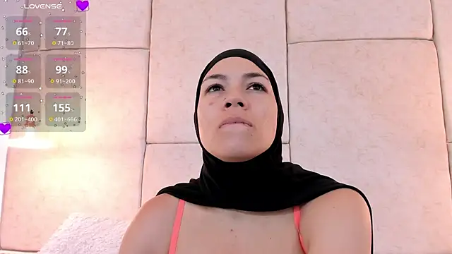 aisha vs online show from March 20, 12:43 pm