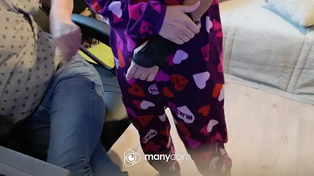 scorviergexh online show from October 1, 4:35 pm