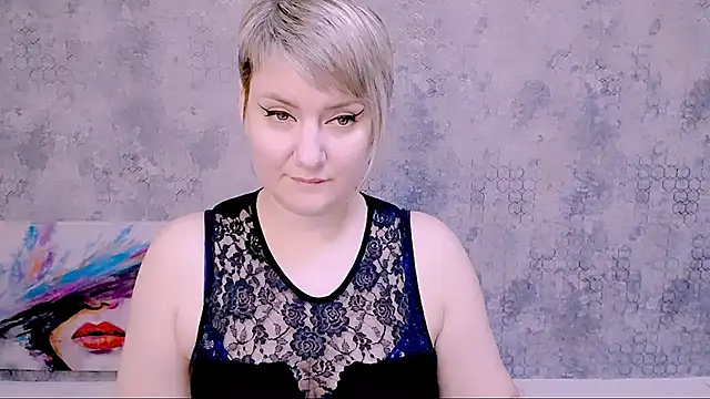 Djullia online show from February 1, 9:11 am
