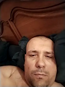 Snapshot of manubm03 chatting on November 28, 9:45 am manubm03 online show from November 28, 9:45 am