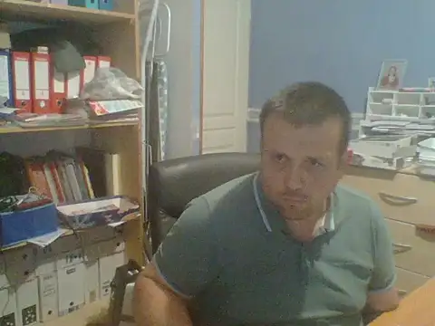 manubm03 online show from May 6, 4:56 pm