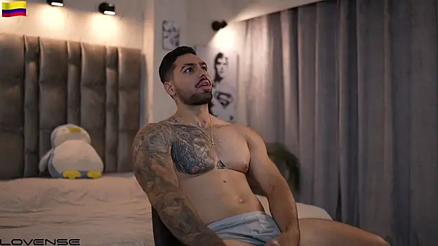 Snapshot of john_king29 chatting on October 19, 2:29 pm john king29 online show from October 19, 2:29 pm