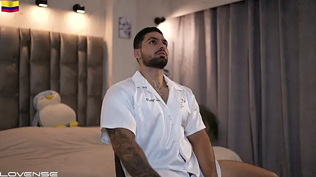 Snapshot of john_king29 chatting on October 25, 12:45 pm john king29 online show from October 25, 12:45 pm