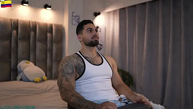 Snapshot of john_king29 chatting on November 1, 11:56 am john king29 online show from November 1, 11:56 am