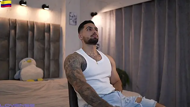 Snapshot of john_king29 chatting on November 2, 12:40 pm john king29 online show from November 2, 12:40 pm