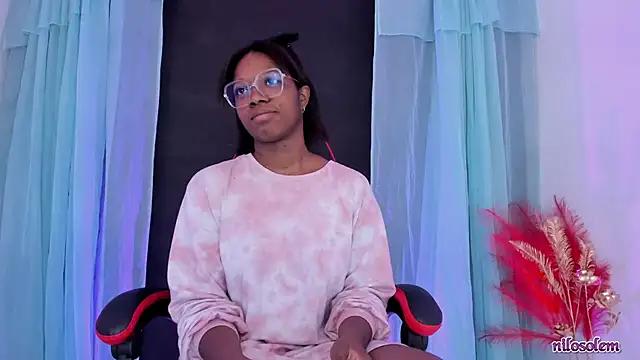 nilosolem online show from November 6, 5:03 pm