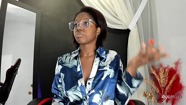 Snapshot of nilosolem chatting on March 7, 4:31 am nilosolem online show from March 7, 4:31 am