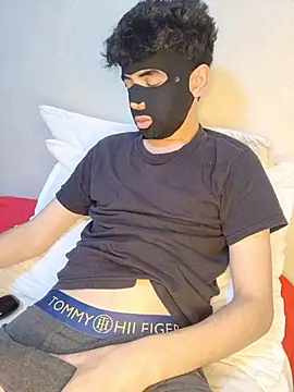 arabqueen online show from June 14, 8:11 pm