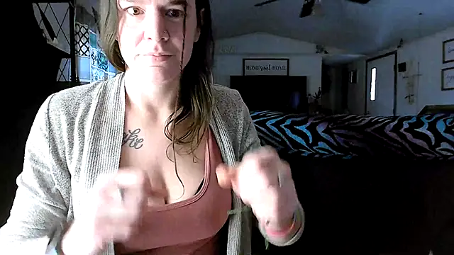 xodana online show from February 3, 8:57 pm