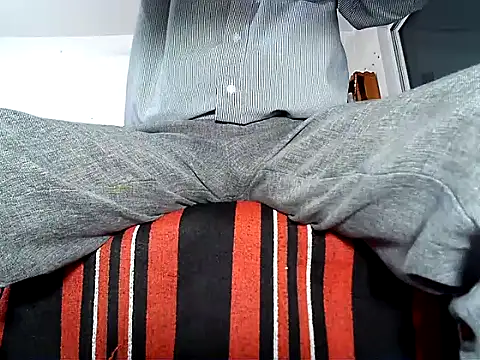 manan28 online show from October 13, 12:49 pm