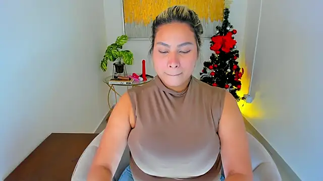 Carlota peach online show from January 4, 7:34 pm